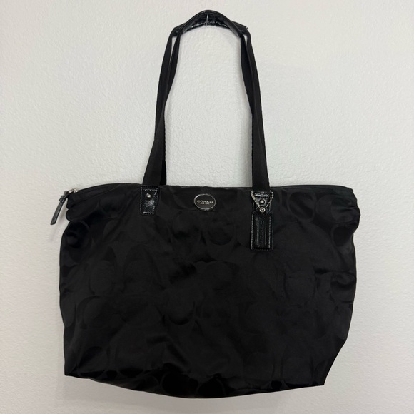 Coach Black Logo Shoulder Tote Bag Lightweight Work School Travel Medium Size - Picture 1 of 11